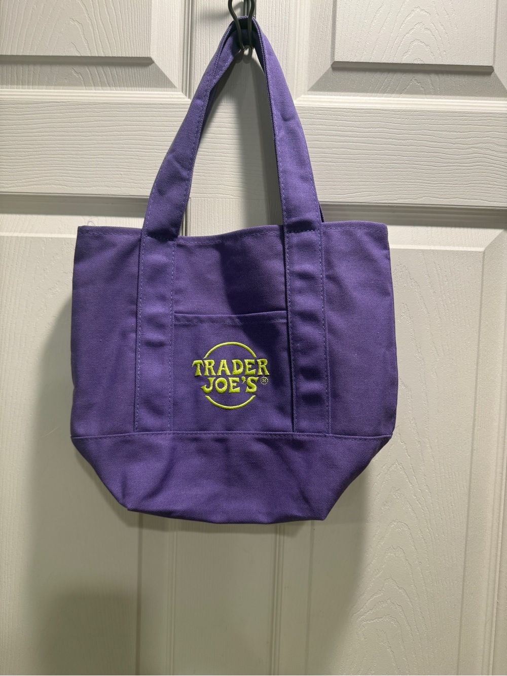 NWT Trader Joe’s Purple Trick-or-Treat Canvas Tote Bag Halloween Reusable - Picture 9 of 9